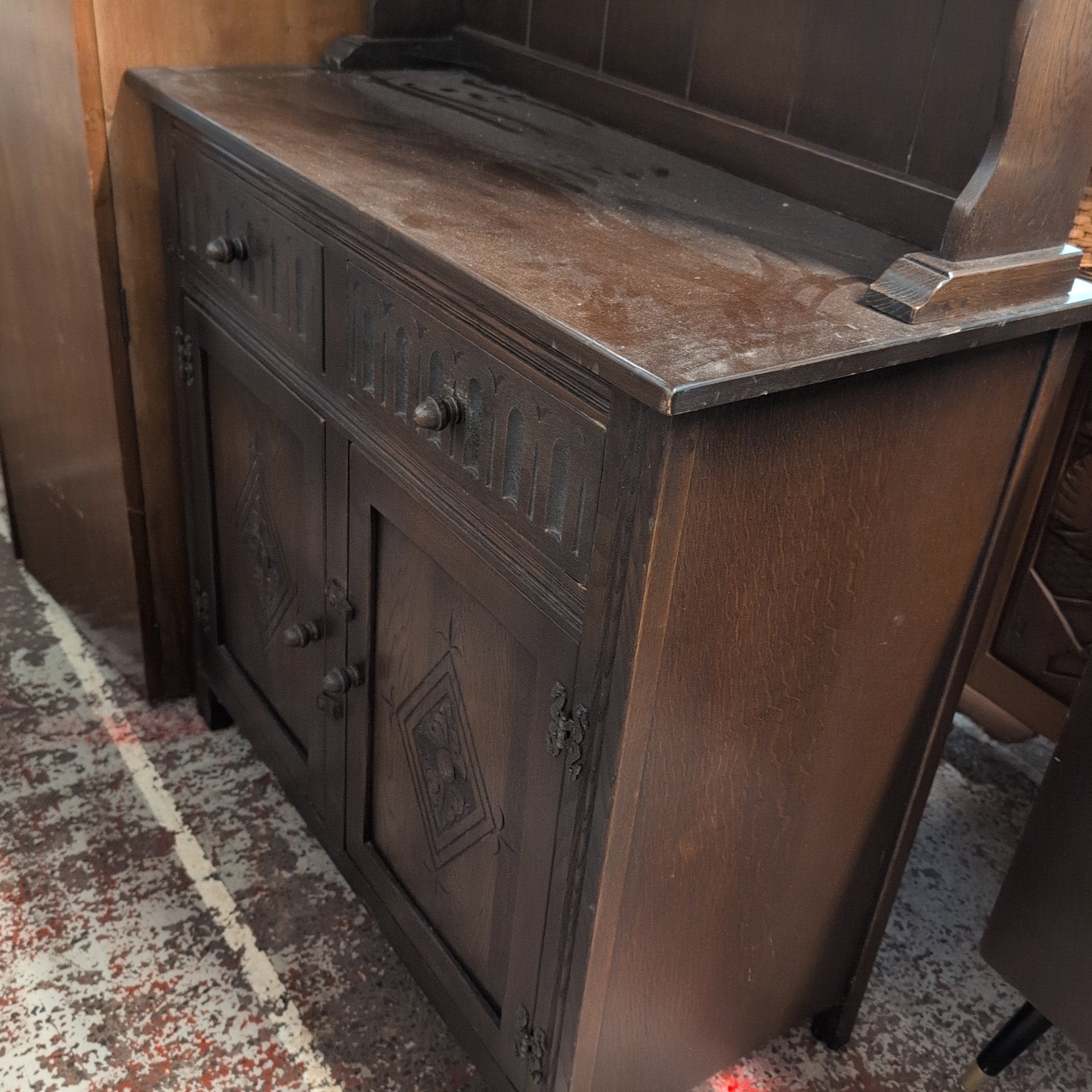 Dresser